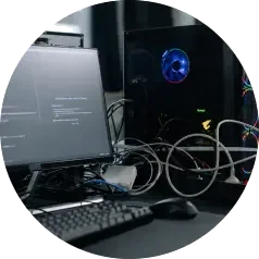 Computadores de escritorio y estaciones de trabajo para productividad profesional